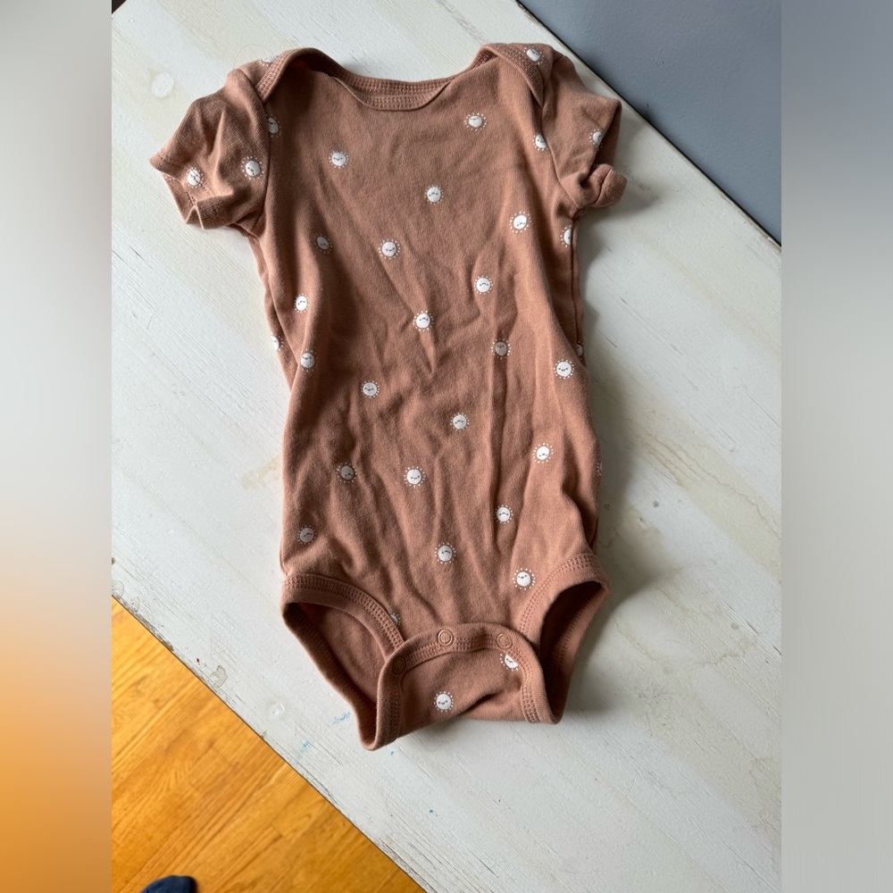 Sun Onsie - Picture 3 of 4